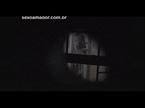 ❤️ Blondie vin an kasèt yon voyeur nan katye kache dèyè brik kre ️❌ Pornografi Larisi nan nou % ht.moresexmovies.ru%